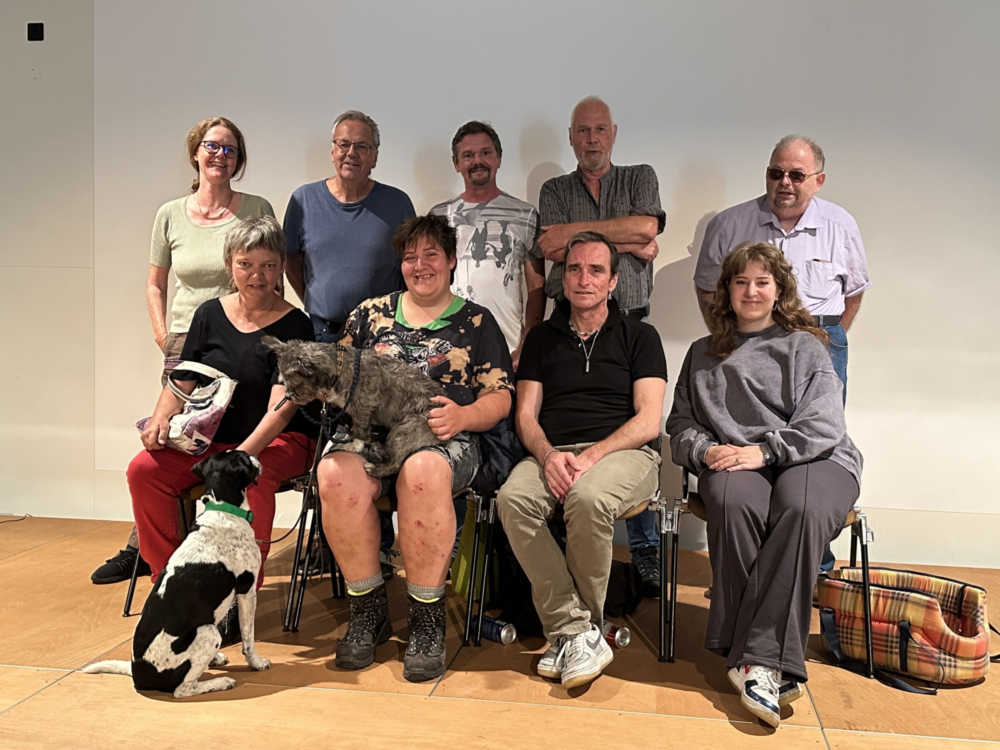 Theatergruppe "Schräge Vögel" - am Abend zur psychischen Gesundheit Theatergruppe "Schräge Vögel" - am Abend zur psychischen Gesundheit