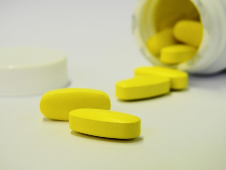 Addiction chemistry close up 460566 1024x768