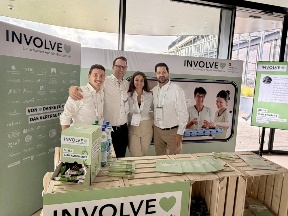 Das Involve-Team am zweiten Tag des Artiset Kongress in Bern.