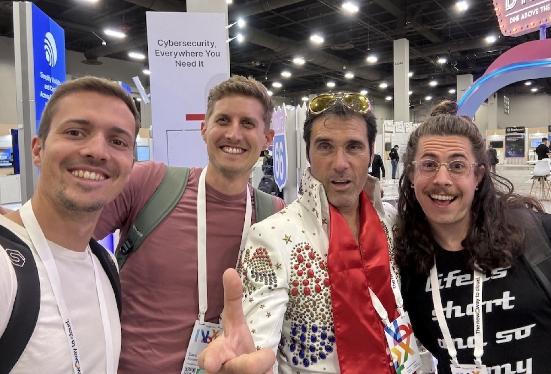 Kevin Duss, David Konatschnig und Gerrit Merz, IT-Experten von ipt, an der Google Cloud Next 2024.