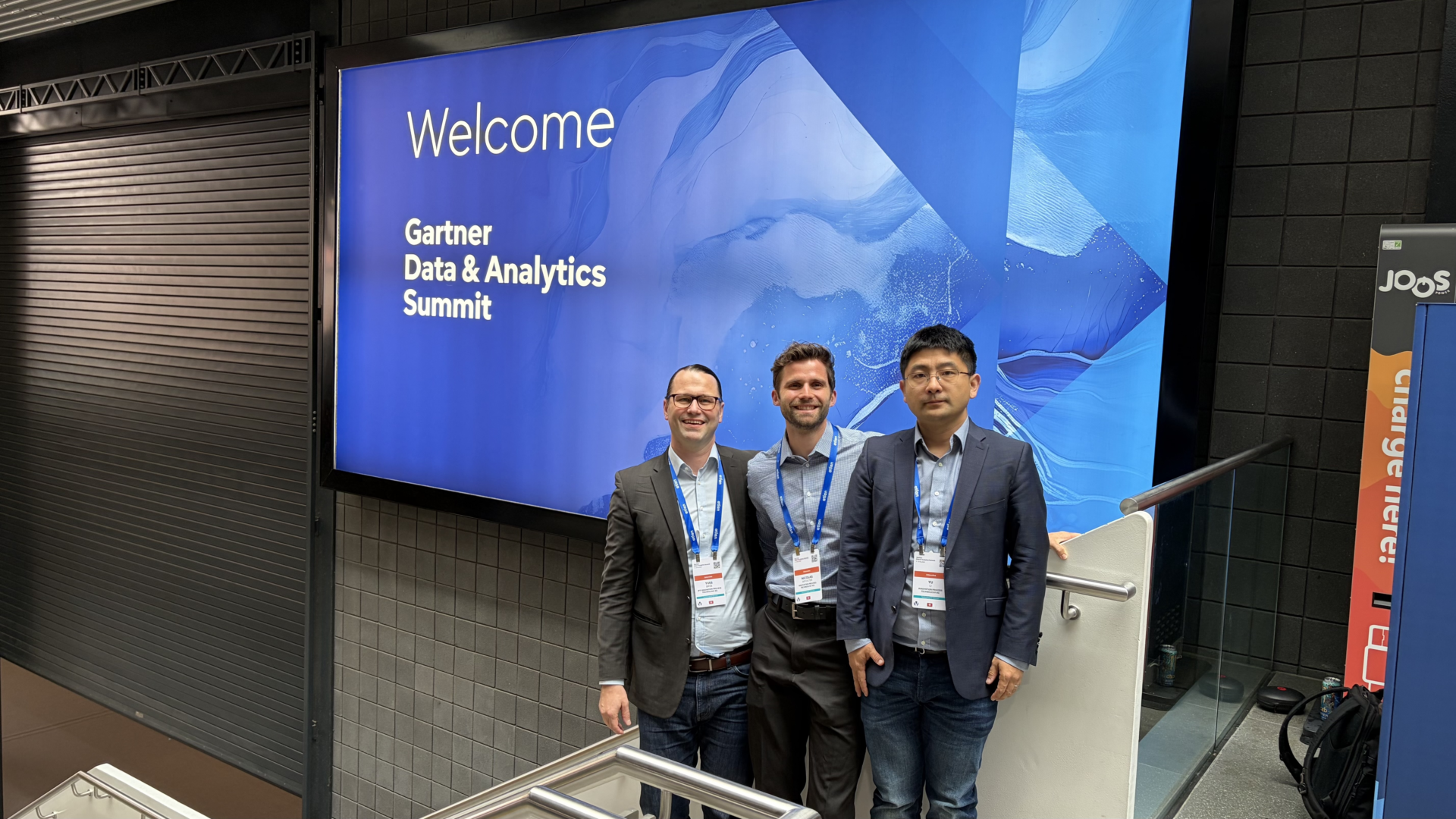 Nicolas Affolter, Yves Brise und Yu Li, IT-Experten von ipt, reden über die wichtigsten Erkenntnisse für Schweizer Unternehmen der Gartner Data & Analytics Summit London 2026