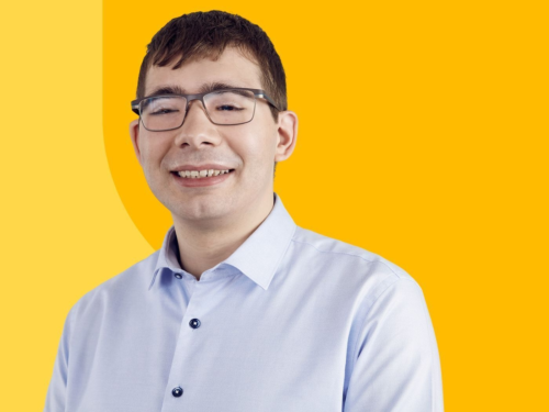 Lukas Eisenring Casual