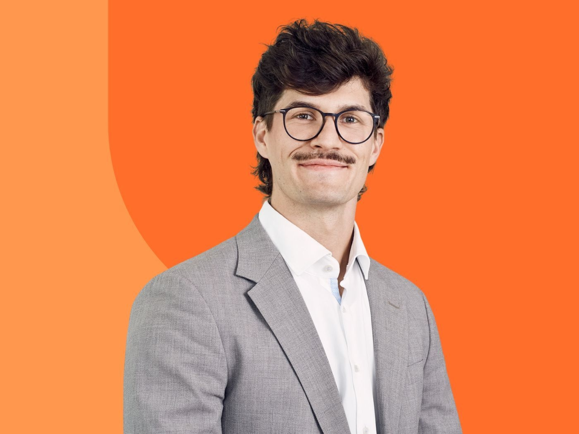 Alessio Mancini Business