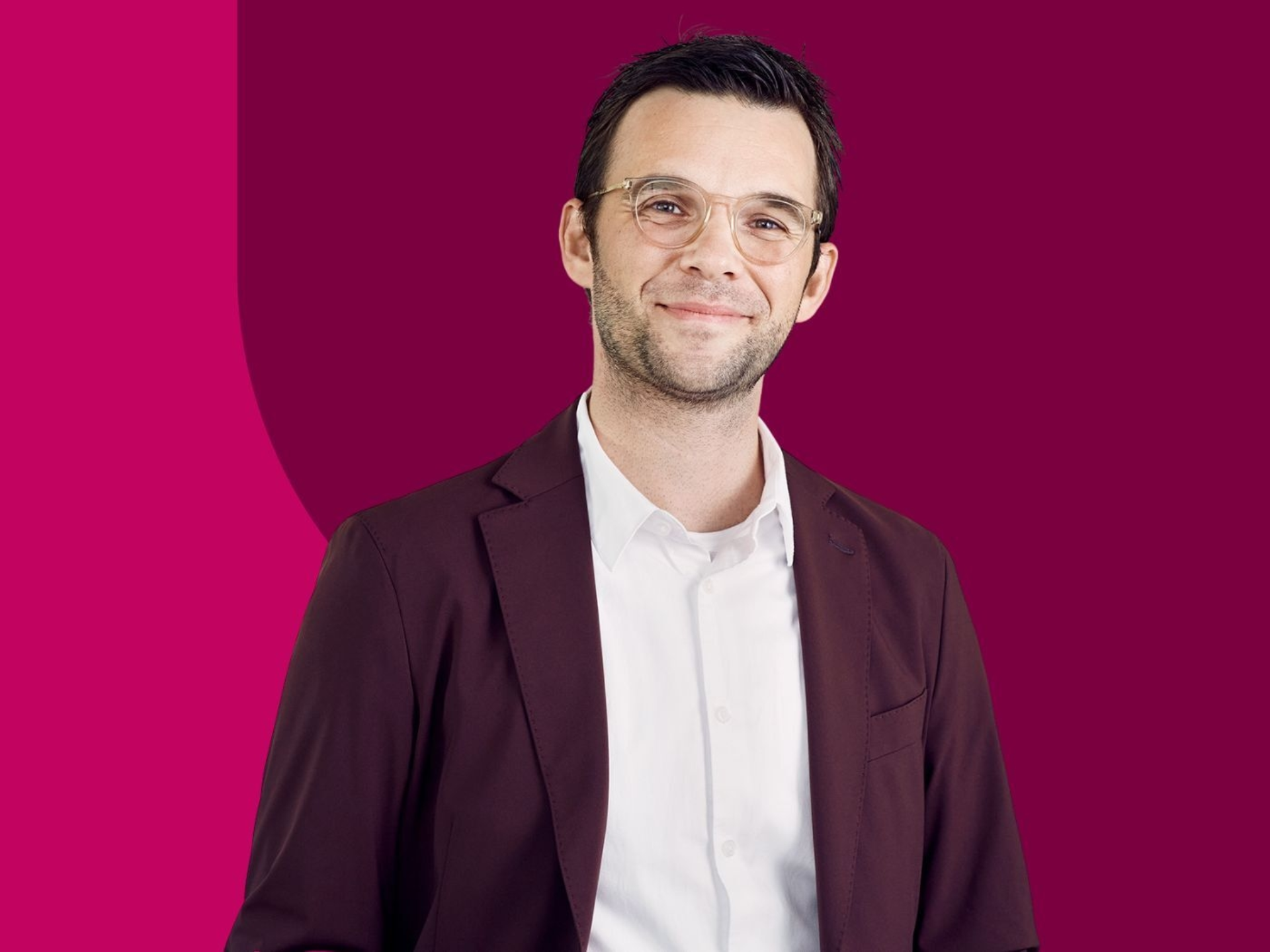 Manuel Alabor Business