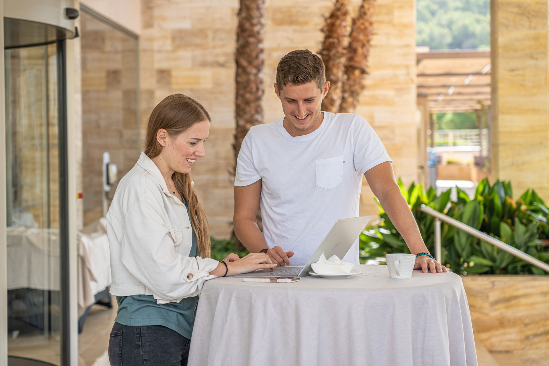 221112 IPT 695 cc web